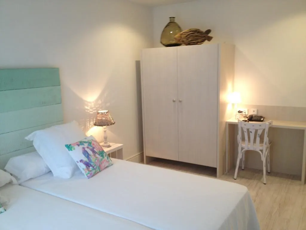 Can Segura Hotel Sant Feliu de Guixols 2*,  Spain